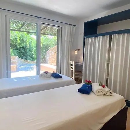 Βίλα Anatoli - Luxury Seafront With Private Βασιλική