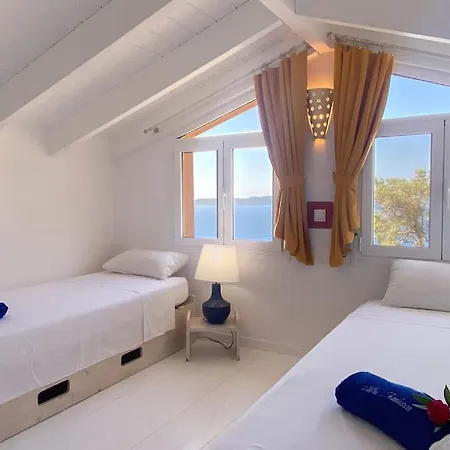 Anatoli - Luxury Seafront With Private Villa Vasiliki (Lefkada)