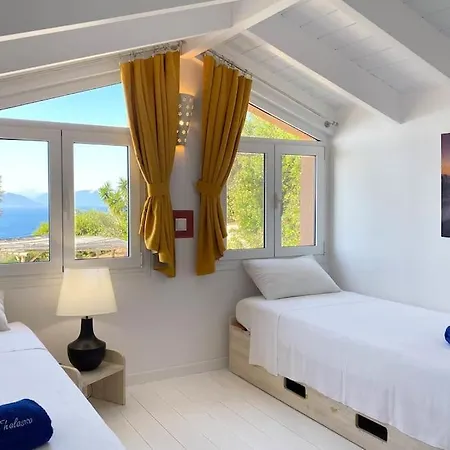 Anatoli - Luxury Seafront With Private Villa Vasiliki (Lefkada)