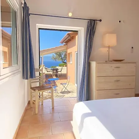 Anatoli - Luxury Seafront With Private Vasiliki (Lefkada)