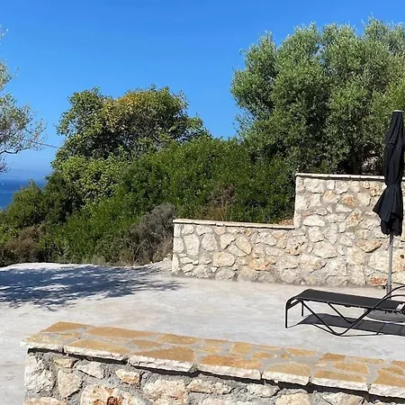 Villa Anatoli - Luxury Seafront With Private Vasiliki (Lefkada)