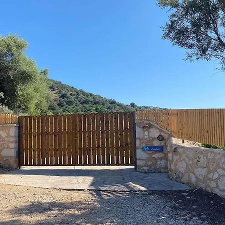 Villa Anatoli - Luxury Seafront With Private *