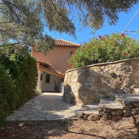 Villa Anatoli - Luxury Seafront With Private Vasiliki (Lefkada)